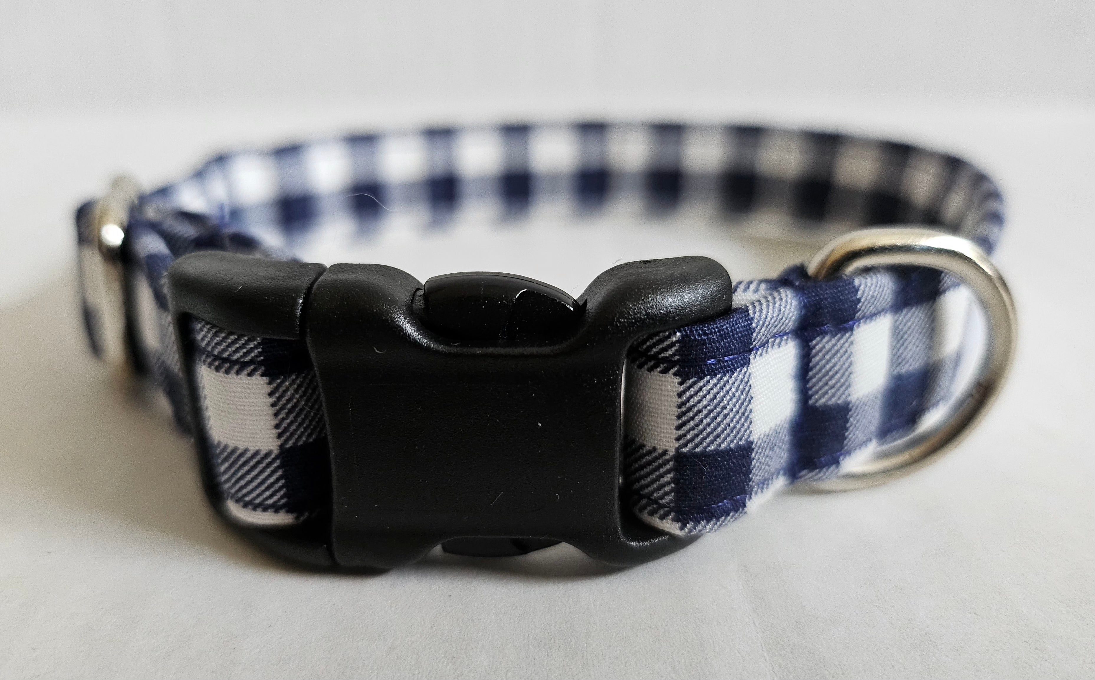Wag More Gingham Dog Collar Small