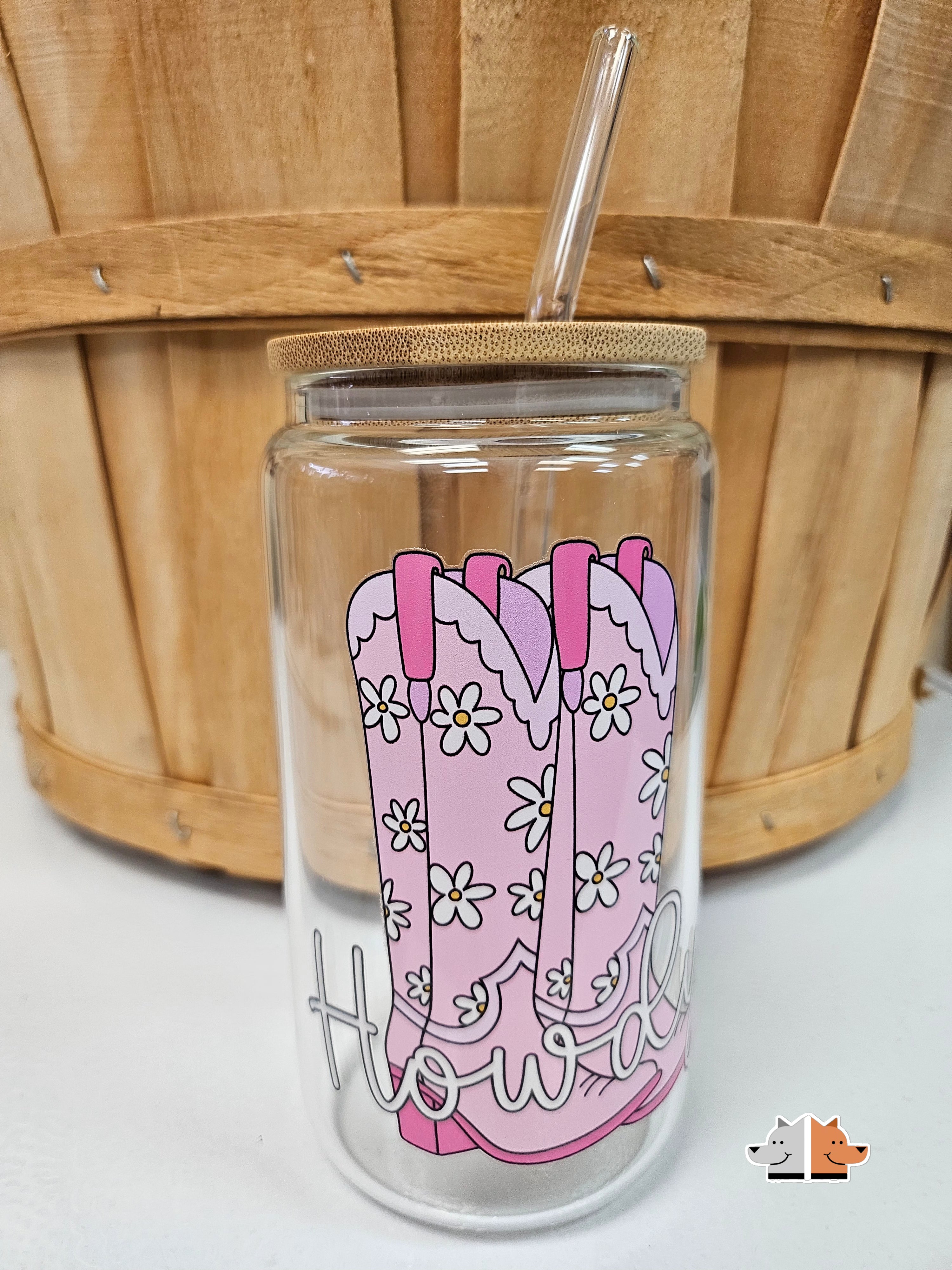 'Howdy' Glass Can with Bamboo Lid & Glass Straw 16 oz