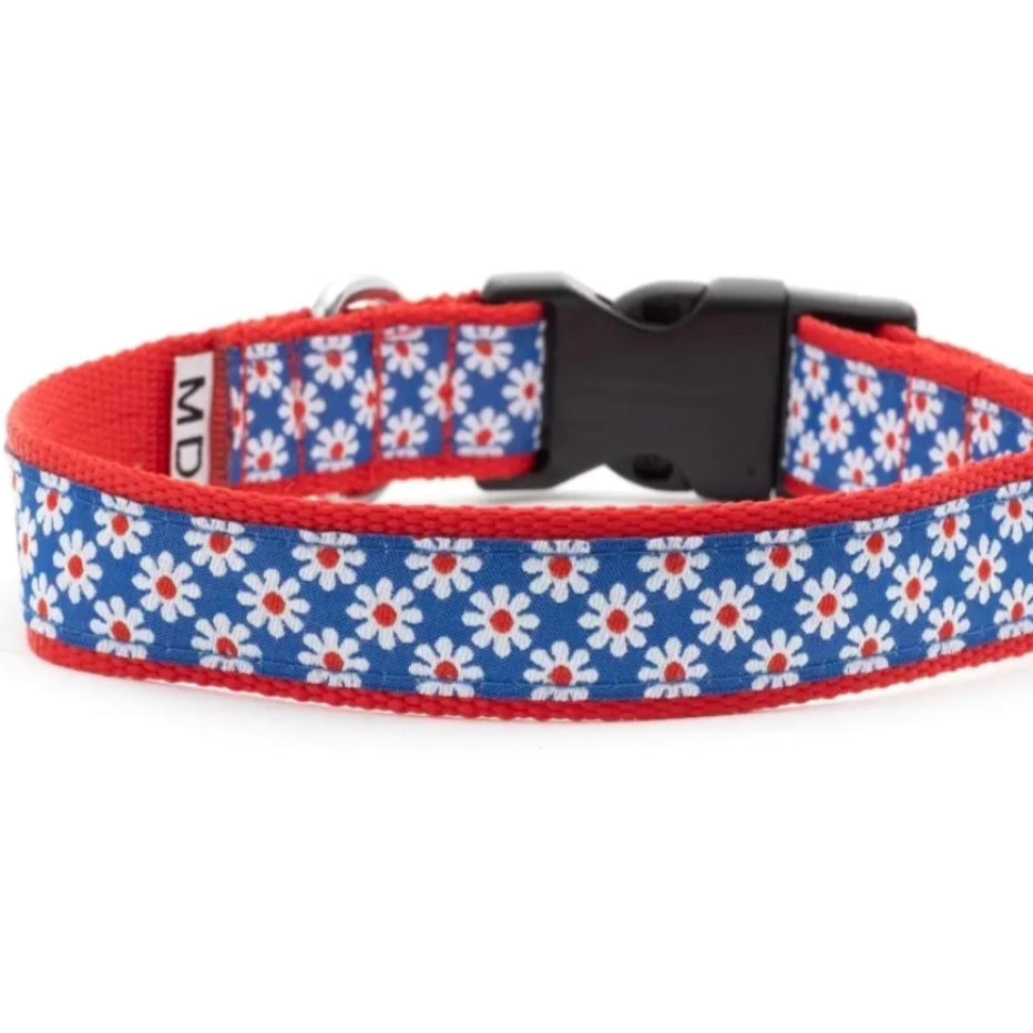 The Worthy Dog Blue Daisies Dog Collar