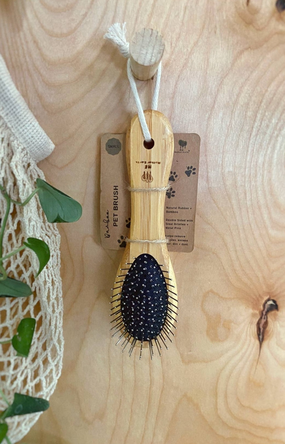 Me Mother Earth Bamboo Pet Brush