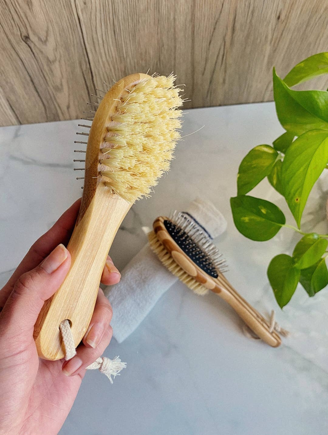 Me Mother Earth Bamboo Pet Brush